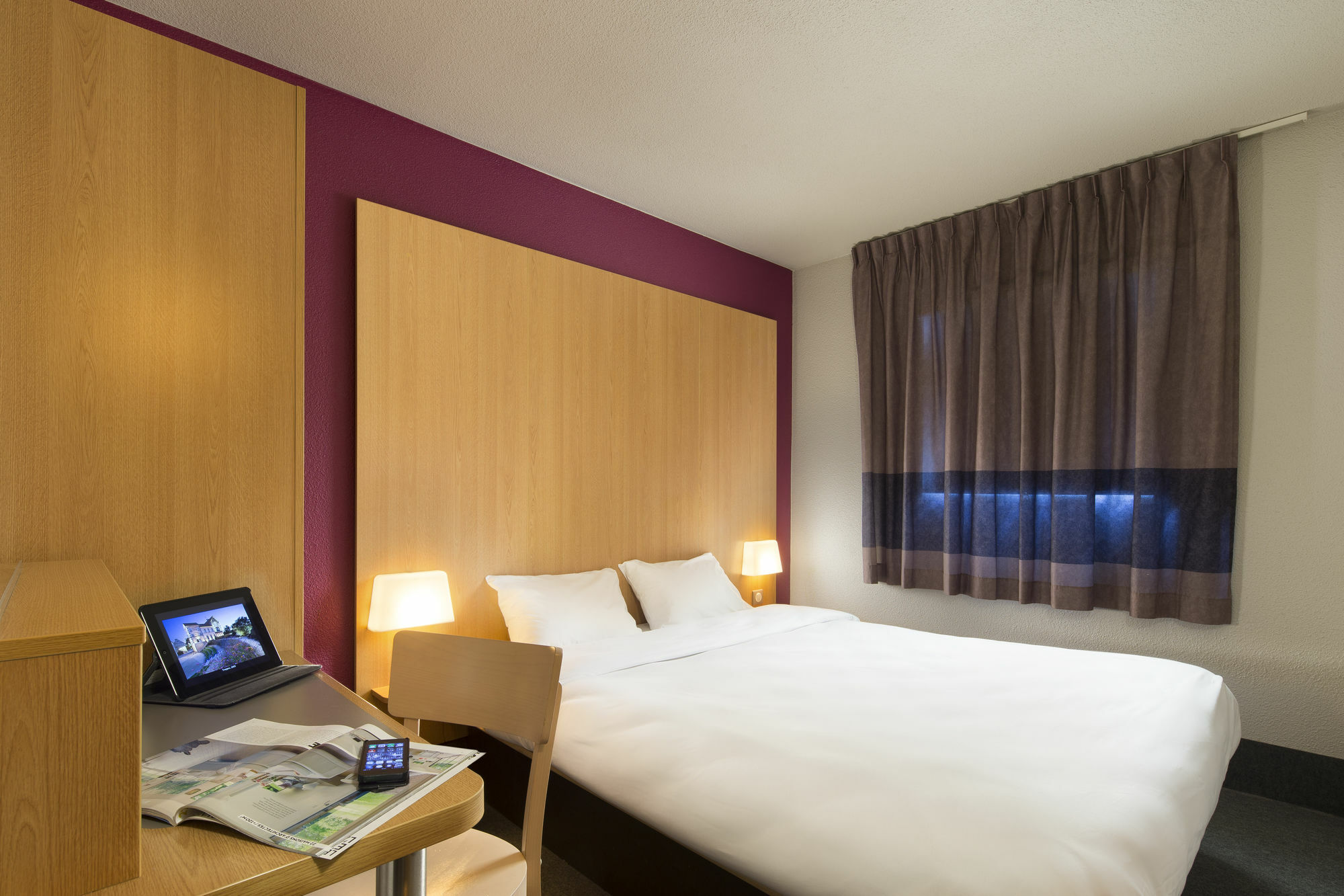 B&B Hotel Lyon Caluire Cite Internationale Exterior photo